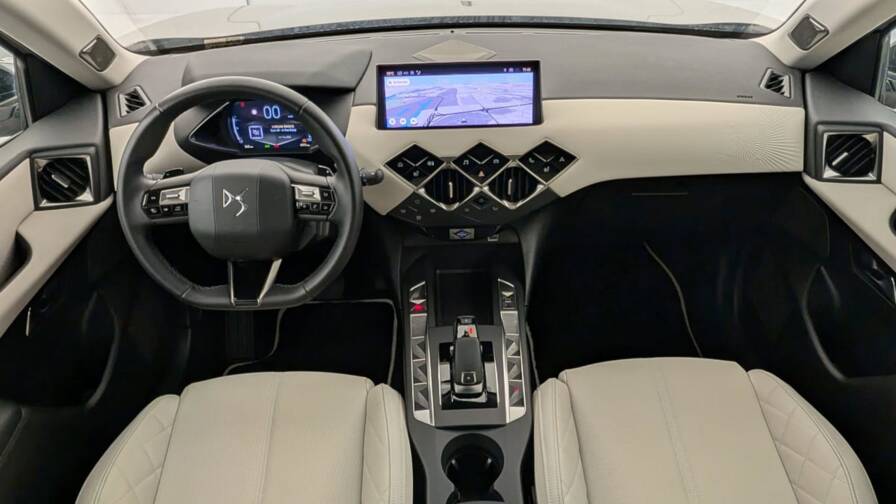 Mandataire Automobile occasion, recherche de Ds Ds3-puretech-130-eat8-esprit-de-voyage - E-Motors