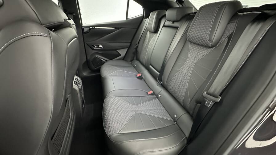 Mandataire Automobile neuf, recherche de Ds Ds4-1-5-bluehdi-130-eat8-pallas - E-Motors