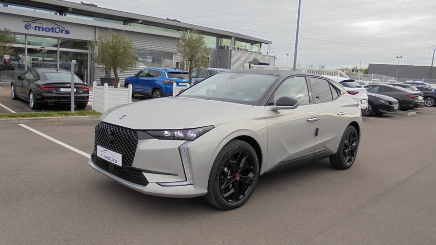 Avis-mandataire-auto-Emotors-Ds-Ds-4-Puretech-130-eat8-performance-line-plus-plus-toit-noir.