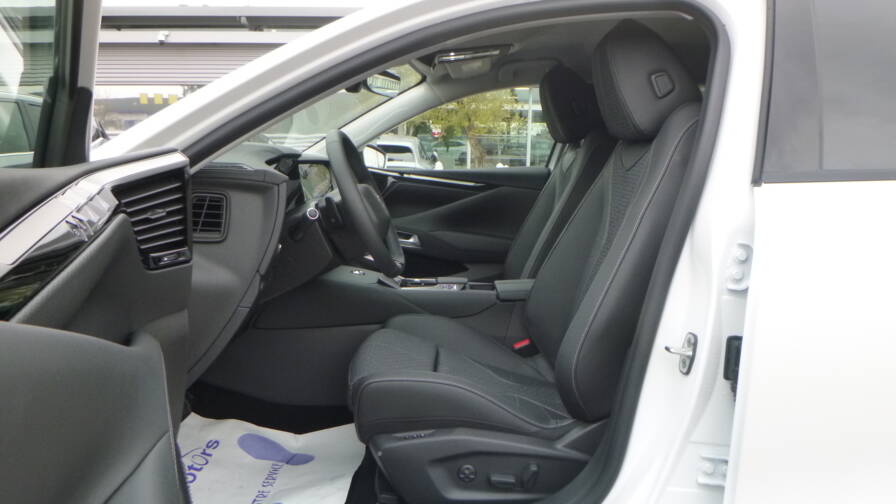 Mandataire Automobile neuf, recherche de Ds Ds-4-bluehdi-130-eat8-pallas-pack-confort - E-Motors