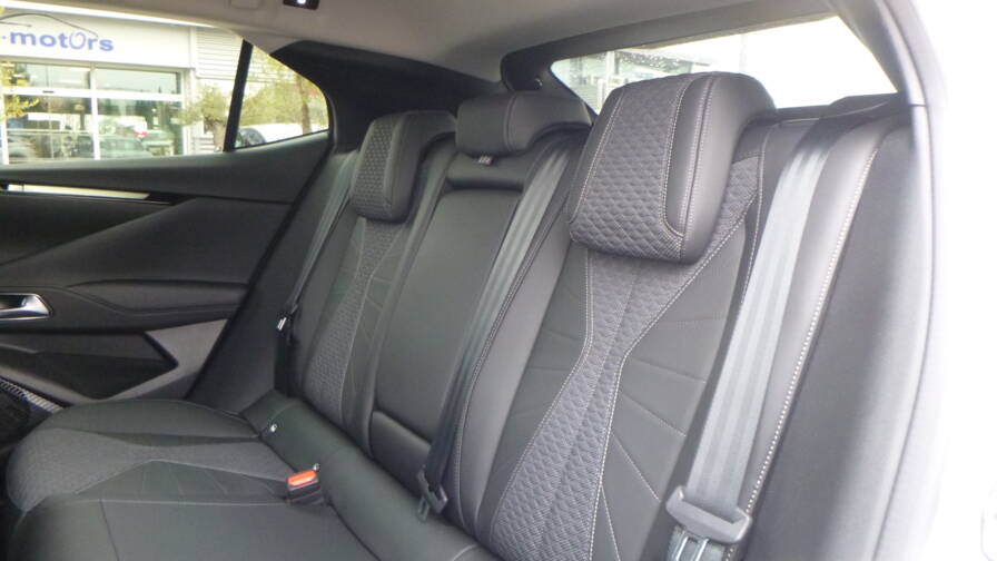 Mandataire Automobile neuf, recherche de Ds Ds-4-bluehdi-130-eat8-pallas-pack-confort - E-Motors