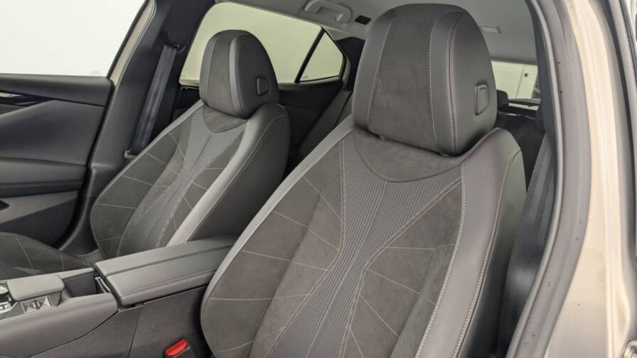 Mandataire Automobile occasion, recherche de Ds Ds4-bluehdi-130-eat8-etoile-alcantara - E-Motors