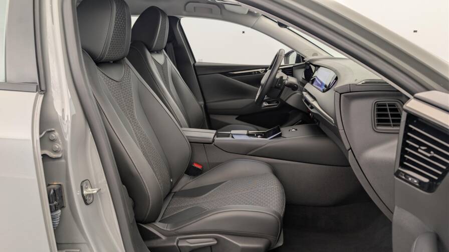 Mandataire Automobile occasion, recherche de Ds Ds4-hybride-e-tense-225-eat8-cross-trocadero - E-Motors