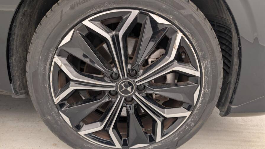 Mandataire Automobile occasion, recherche de Ds Ds4-hybride-e-tense-225-eat8-rivoli - E-Motors