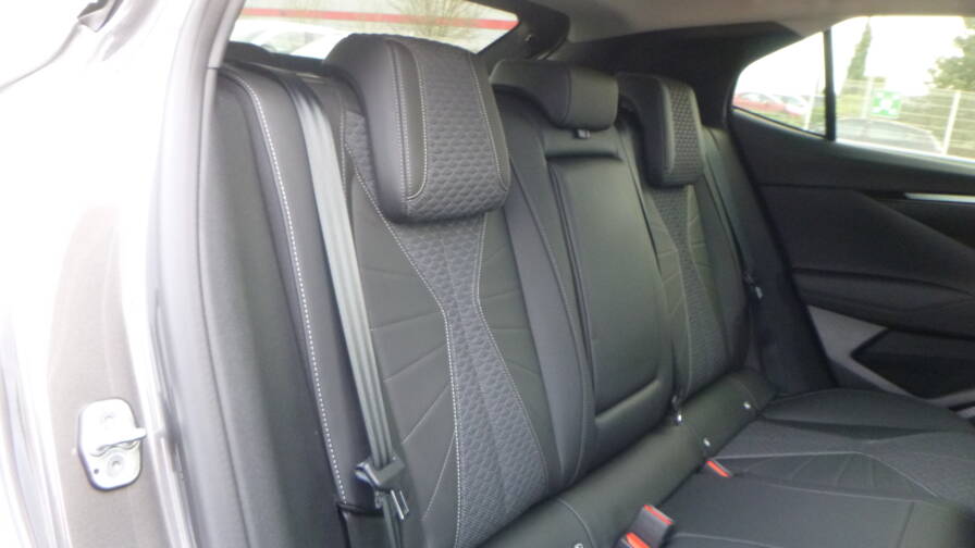 Mandataire Automobile neuf, recherche de Ds Ds-4-hybride-136-e-dct6-pallas-pack-confort - E-Motors