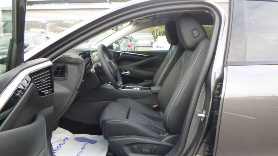 Mandataire Automobile neuf, recherche de Ds Ds-4-hybride-136-e-dct6-pallas-pack-confort - E-Motors