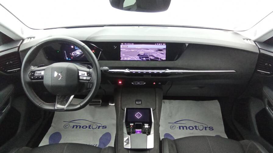 Mandataire Automobile occasion, recherche de Ds Ds-4-hybride-e-tense-225-eat8-performance-line-ds-iris - E-Motors