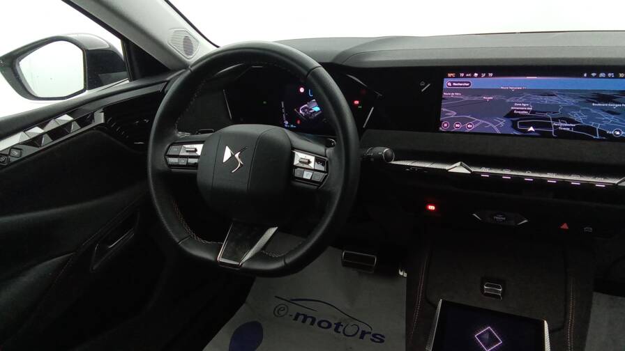 Mandataire Automobile occasion, recherche de Ds Ds-4-hybride-e-tense-225-eat8-performance-line-ds-iris - E-Motors