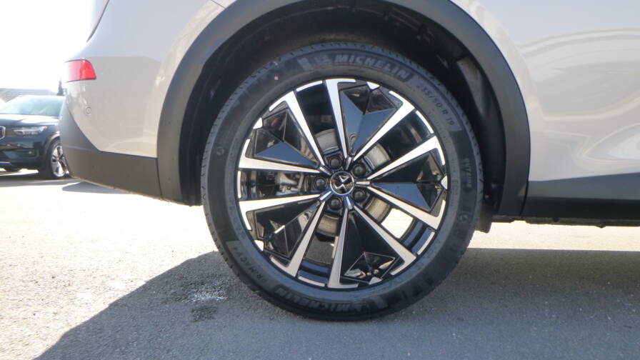 Mandataire Automobile neuf, recherche de Ds Ds-7-bluehdi-130-eat8-pallas-toit-pano - E-Motors