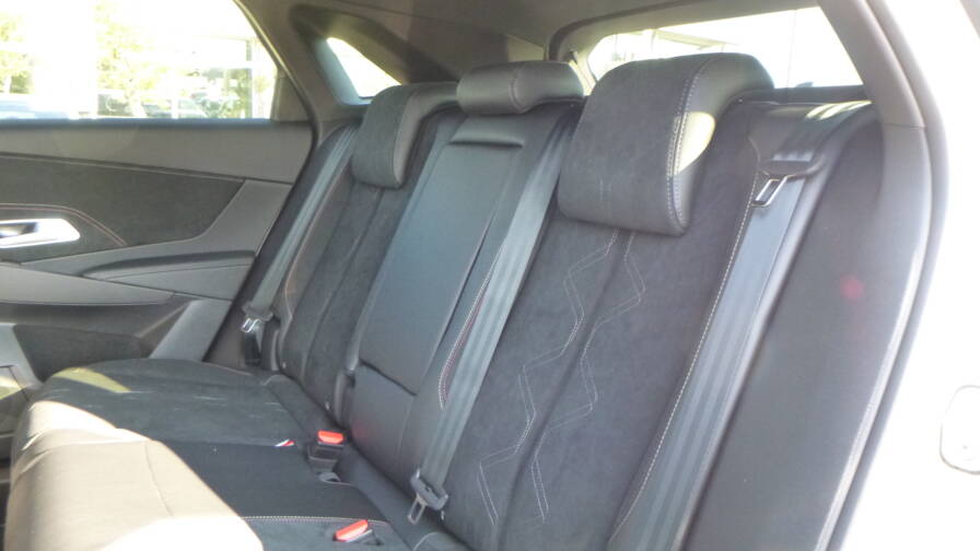 Mandataire Automobile neuf, recherche de Ds Ds-7-bluehdi-130-eat8-pallas - E-Motors