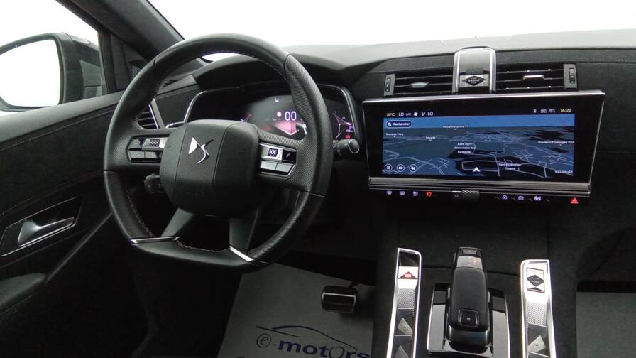 Mandataire Automobile occasion, recherche de Ds Ds-7-bluehdi-130-eat8-performance-line - E-Motors