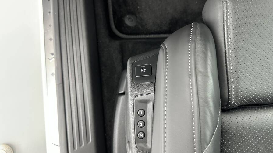 Mandataire Automobile occasion, recherche de Ds Ds7-crossback-1-6-hybride-e-tense-300-eat8-4x4-rivoli - E-Motors