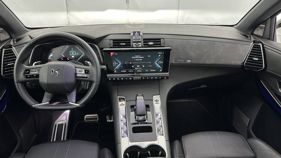 Mandataire Automobile occasion, recherche de Ds Ds7-crossback-1-6-hybride-e-tense-300-eat8-4x4-rivoli - E-Motors
