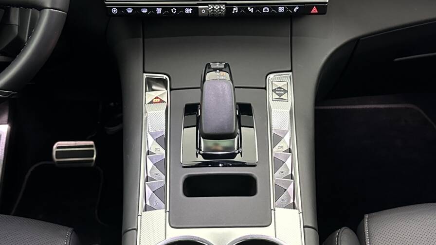 Mandataire Automobile occasion, recherche de Ds Ds7-crossback-1-6-hybride-e-tense-300-eat8-4x4-rivoli - E-Motors