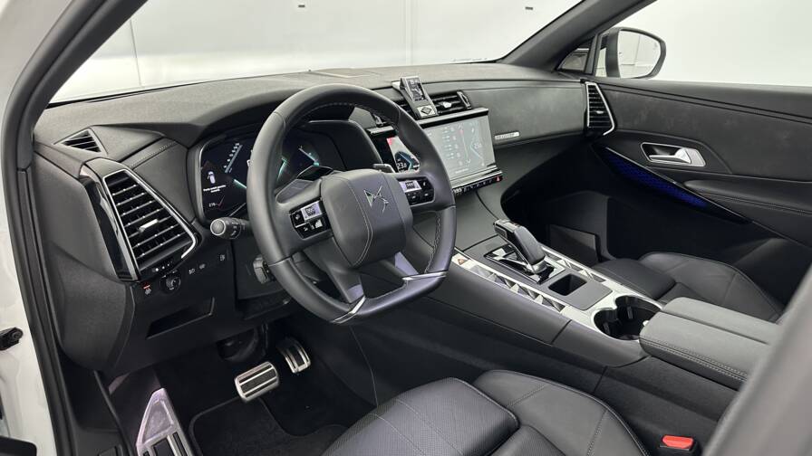 Mandataire Automobile occasion, recherche de Ds Ds7-crossback-1-6-hybride-e-tense-300-eat8-4x4-rivoli - E-Motors