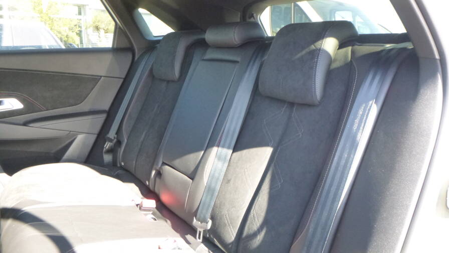 Mandataire Automobile neuf, recherche de Ds Ds-7-bluehdi-130-eat8-pallas - E-Motors