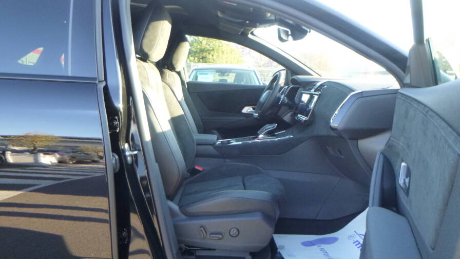 Mandataire Automobile neuf, recherche de Ds Ds-7-bluehdi-130-eat8-pallas - E-Motors