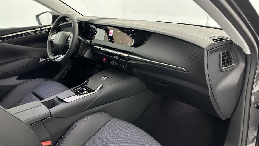 Mandataire Automobile neuf, recherche de Ds Ds4-1-5-bluehdi-130-eat8-pallas - E-Motors