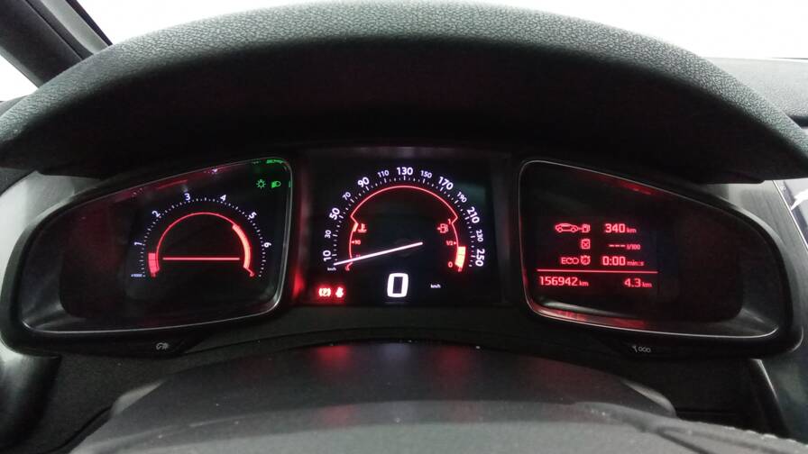 Mandataire Automobile occasion, recherche de Ds Ds5-bluehdi-150-s-s-bvm6-sport-chic - E-Motors