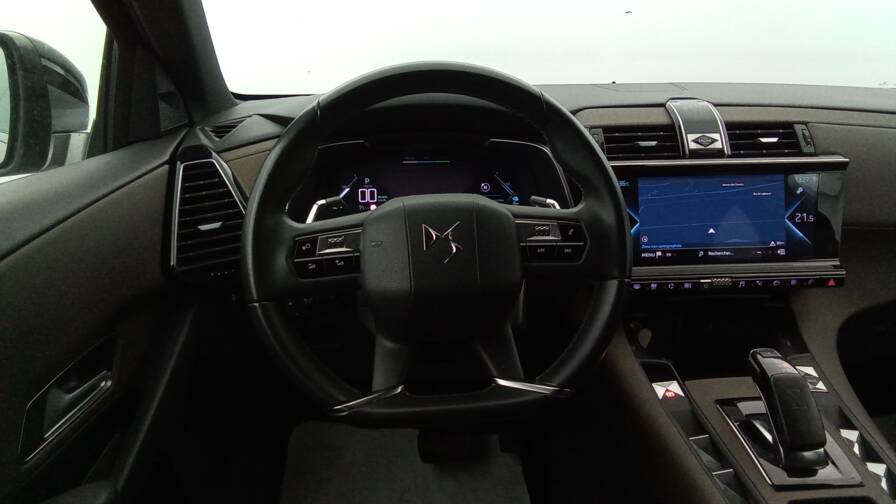 Mandataire Automobile occasion, recherche de Ds Ds7-crossback-hyb-e-tense-225-eat8-so-chic - E-Motors