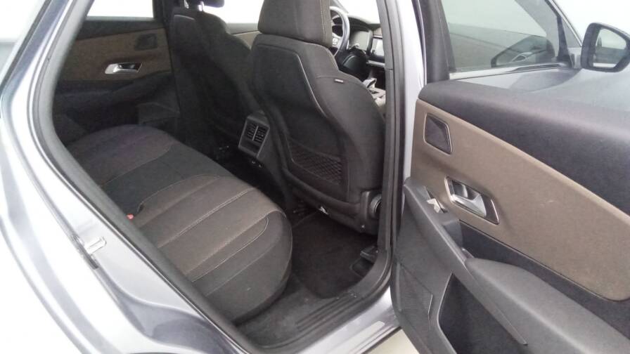 Mandataire Automobile occasion, recherche de Ds Ds7-crossback-hyb-e-tense-225-eat8-so-chic - E-Motors