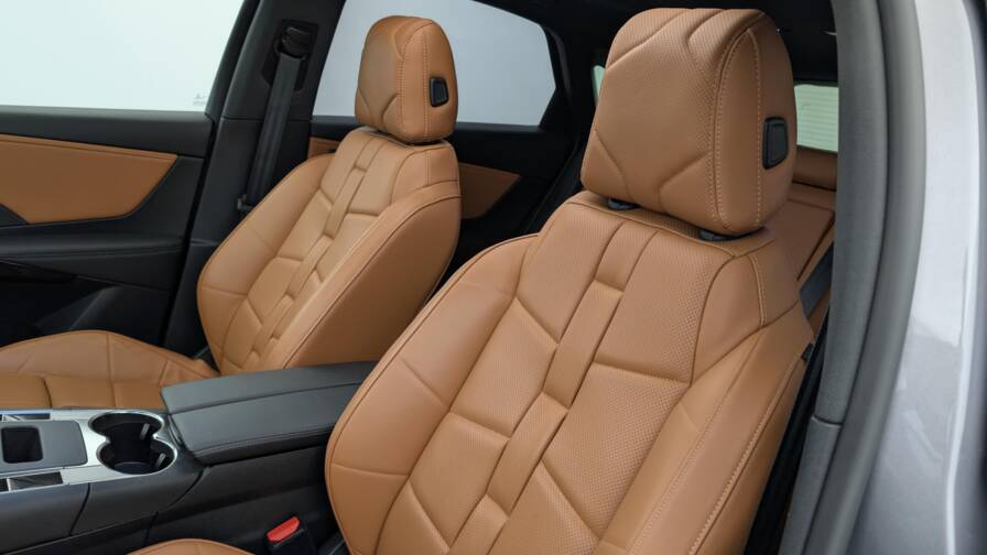 Mandataire Automobile occasion, recherche de Ds Ds7-crossback-hybride-e-tense-300-eat8-4x4-rivoli - E-Motors