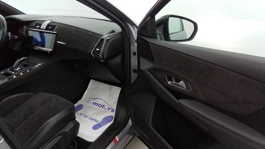 Mandataire Automobile occasion, recherche de Ds Ds7-crossback-puretech-130-eat8-performance-line - E-Motors