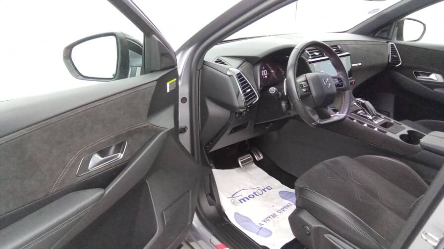 Mandataire Automobile occasion, recherche de Ds Ds7-crossback-puretech-130-eat8-performance-line - E-Motors