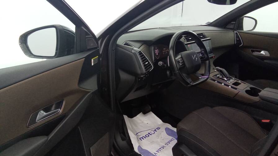Mandataire Automobile occasion, recherche de Ds Ds7-crossback-puretech-225-eat8-so-chic - E-Motors