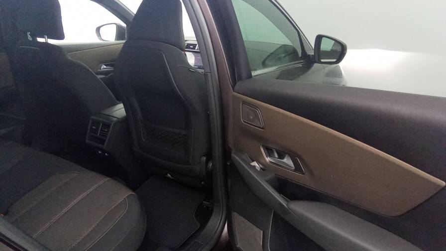 Mandataire Automobile occasion, recherche de Ds Ds7-crossback-puretech-225-eat8-so-chic - E-Motors