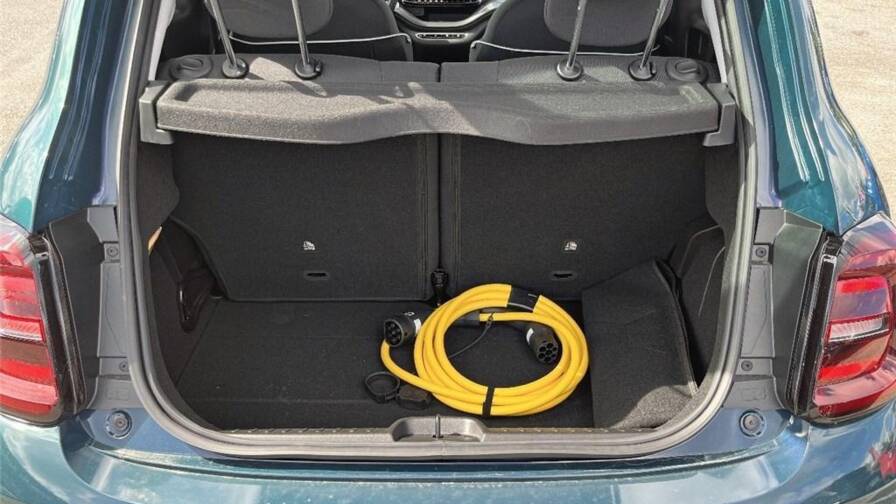 Mandataire Automobile occasion, recherche de Fiat 500-3-plus-1-nouvelle-my23-serie-2-3-plus-1-e-118-ch-nouvelle-500 - E-Motors