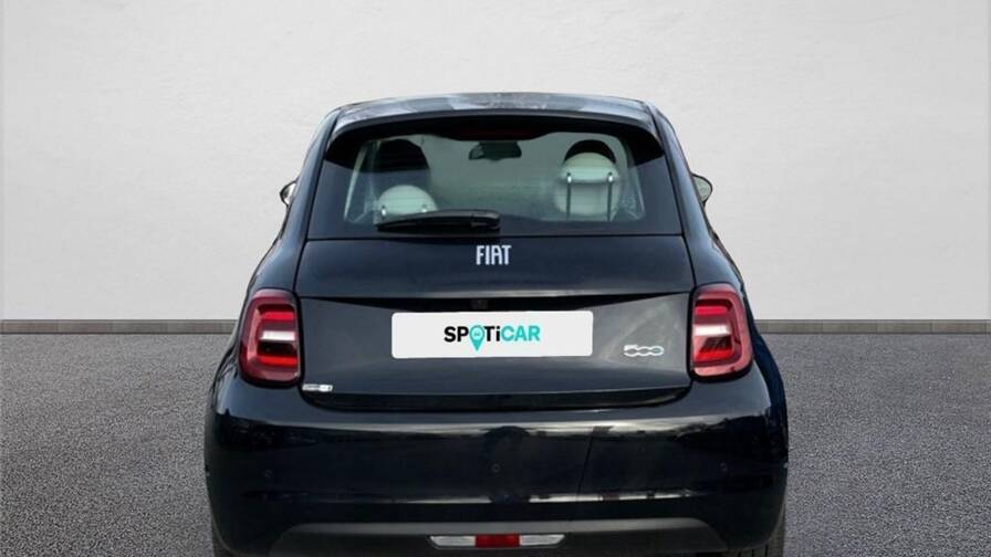 Mandataire Automobile occasion, recherche de Fiat 500-iii-e-118-ch-la-prima-by-bocelli - E-Motors