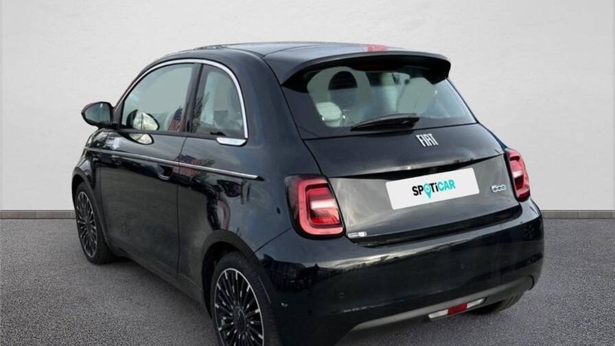 Mandataire Automobile occasion, recherche de Fiat 500-iii-e-118-ch-la-prima-by-bocelli - E-Motors
