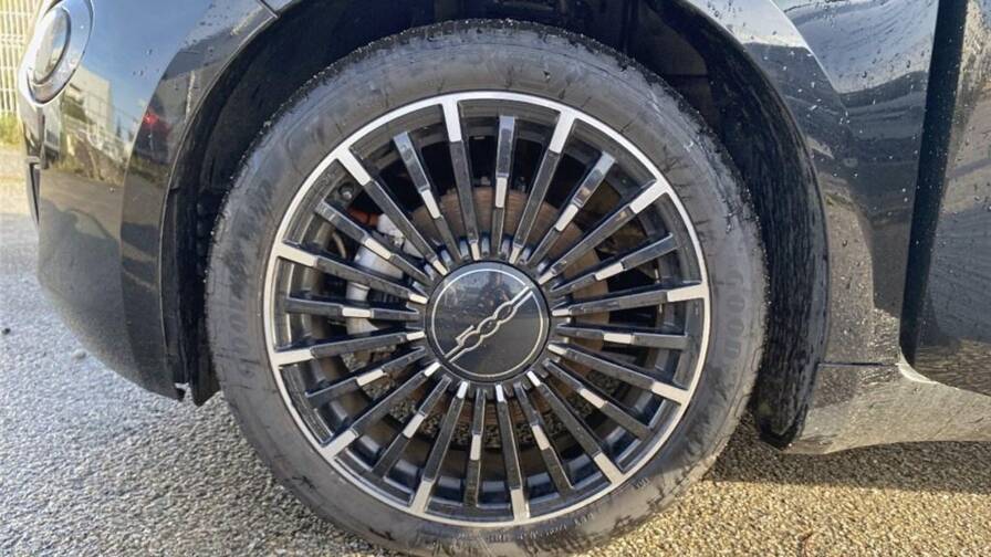 Mandataire Automobile occasion, recherche de Fiat 500-iii-e-118-ch-nouvelle-500 - E-Motors