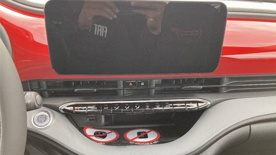 Mandataire Automobile occasion, recherche de Fiat 500-iii-e-118-ch-red - E-Motors