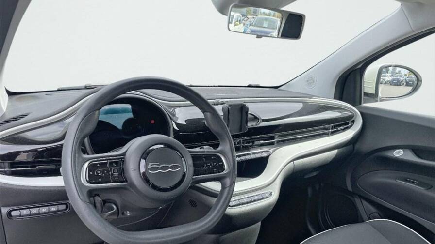 Mandataire Automobile occasion, recherche de Fiat 500-iii-e-95-ch-action - E-Motors