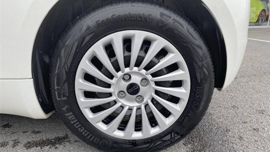 Mandataire Automobile occasion, recherche de Fiat 500-iii-e-95-ch-action - E-Motors