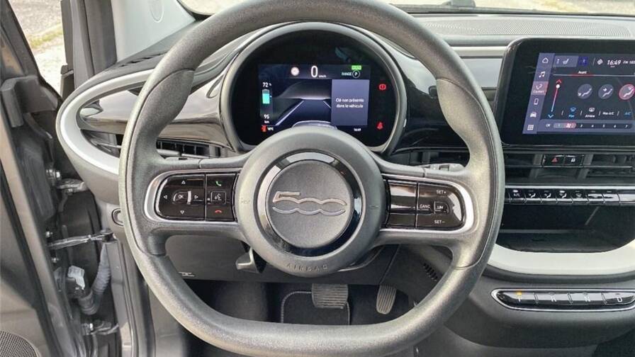 Mandataire Automobile occasion, recherche de Fiat 500-iii-e-95-ch-action - E-Motors