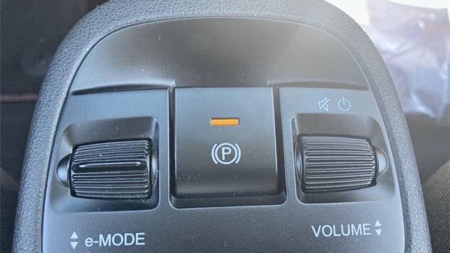 Mandataire Automobile occasion, recherche de Fiat 500-iii-e-95-ch-red - E-Motors