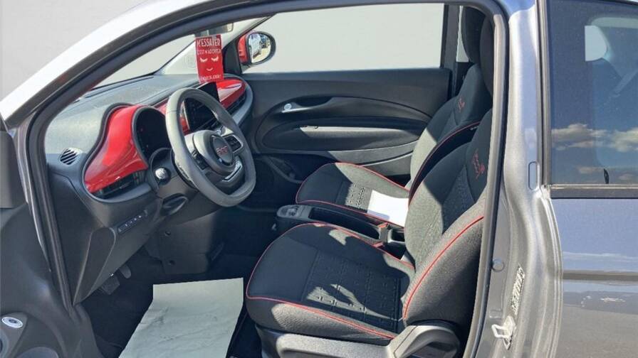 Mandataire Automobile occasion, recherche de Fiat 500-iii-e-95-ch-red - E-Motors