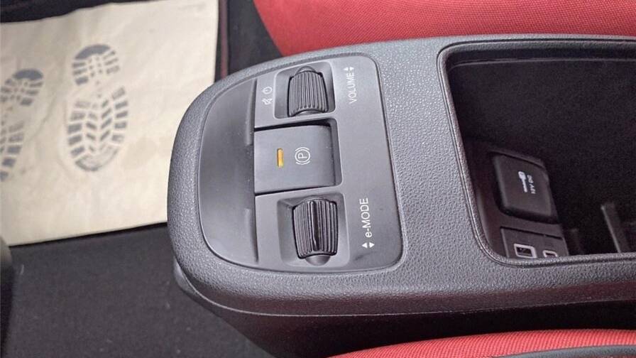 Mandataire Automobile occasion, recherche de Fiat 500-iii-e-95-ch-red - E-Motors