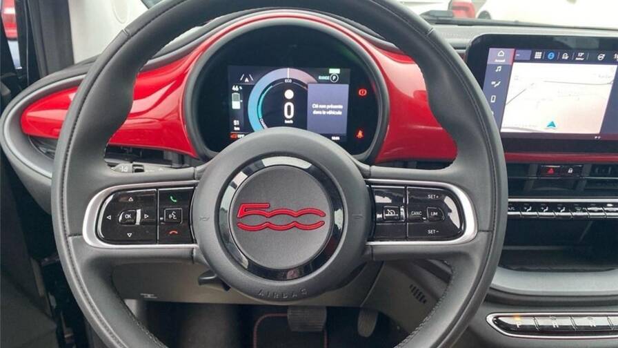 Mandataire Automobile occasion, recherche de Fiat 500-iii-e-95-ch-red - E-Motors