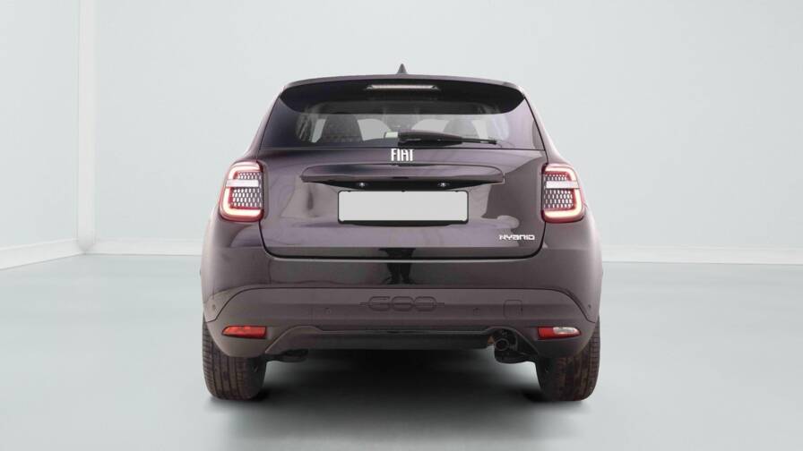 Mandataire Automobile neuf, recherche de Fiat 600-1-2t-hybrid-dct-pop - E-Motors