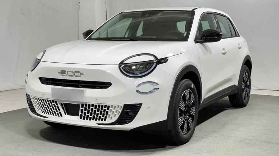 Mandataire Automobile neuf, recherche de Fiat 600-t-gen-3-hybrid-110-edct6-ic-ne - E-Motors