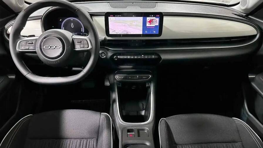 Mandataire Automobile neuf, recherche de Fiat 600-t-gen-3-hybrid-110-edct6-ic-ne - E-Motors