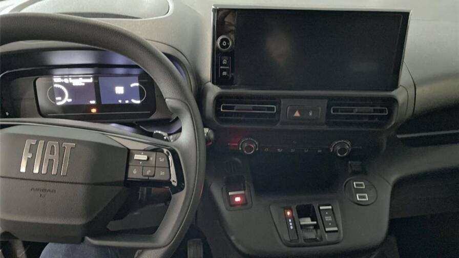 Mandataire Automobile neuf, recherche de Fiat Doblo-electrique-iii-e-cargo-fourgon-m-800-kg-electrique-100-kw-batterie-54-kwh - E-Motors