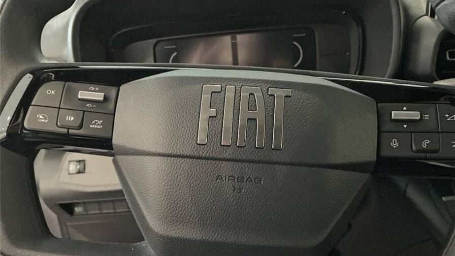 Mandataire Automobile neuf, recherche de Fiat Doblo-electrique-iii-e-cargo-fourgon-m-800-kg-electrique-100-kw-batterie-54-kwh - E-Motors