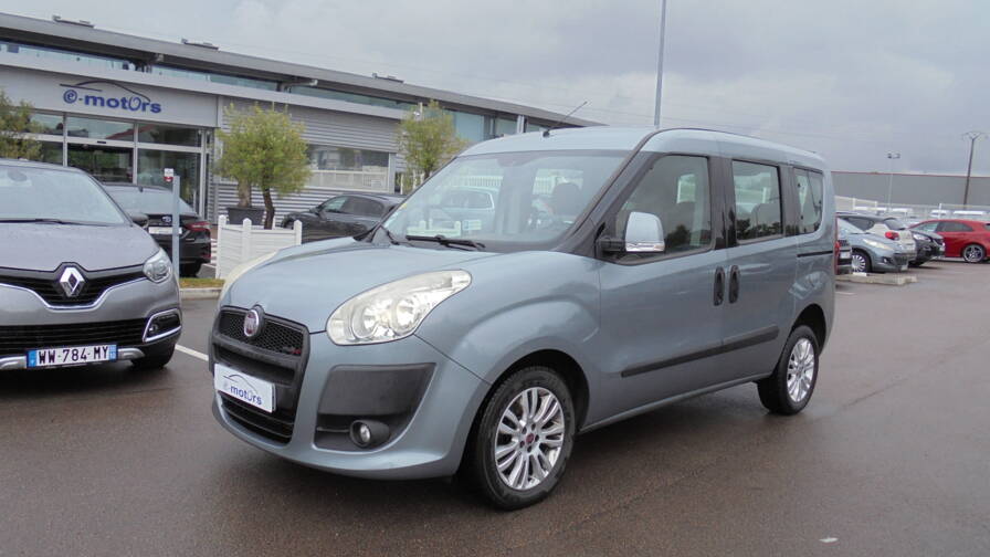 Mandataire Automobile occasion, recherche de Fiat Doblo-1-6-multijet-105-7-places-emotion - E-Motors