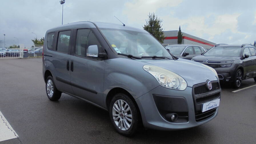Mandataire Automobile occasion, recherche de Fiat Doblo-1-6-multijet-105-7-places-emotion - E-Motors