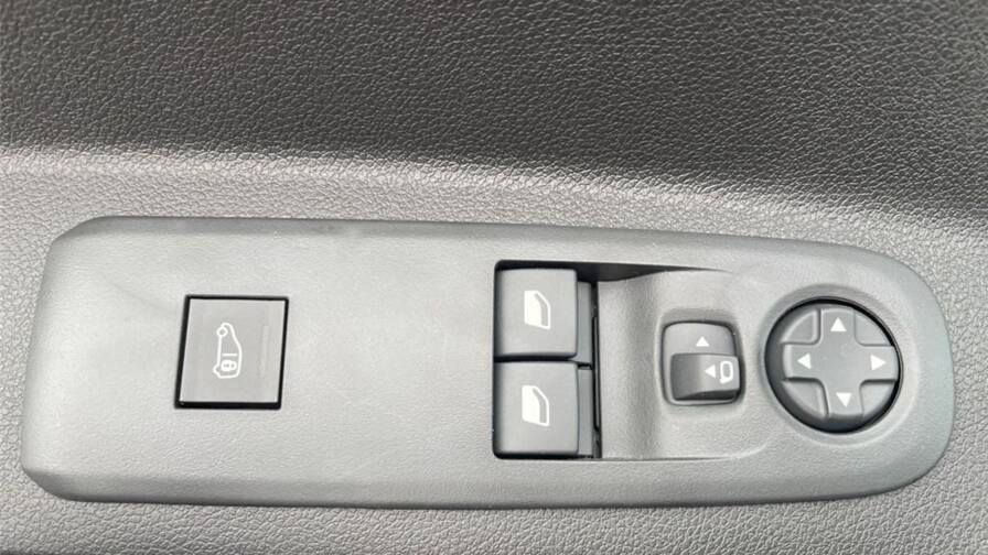 Mandataire Automobile neuf, recherche de Fiat Doblo-iii-m-650-kg-bluehdi-130-s-s-bvm6 - E-Motors